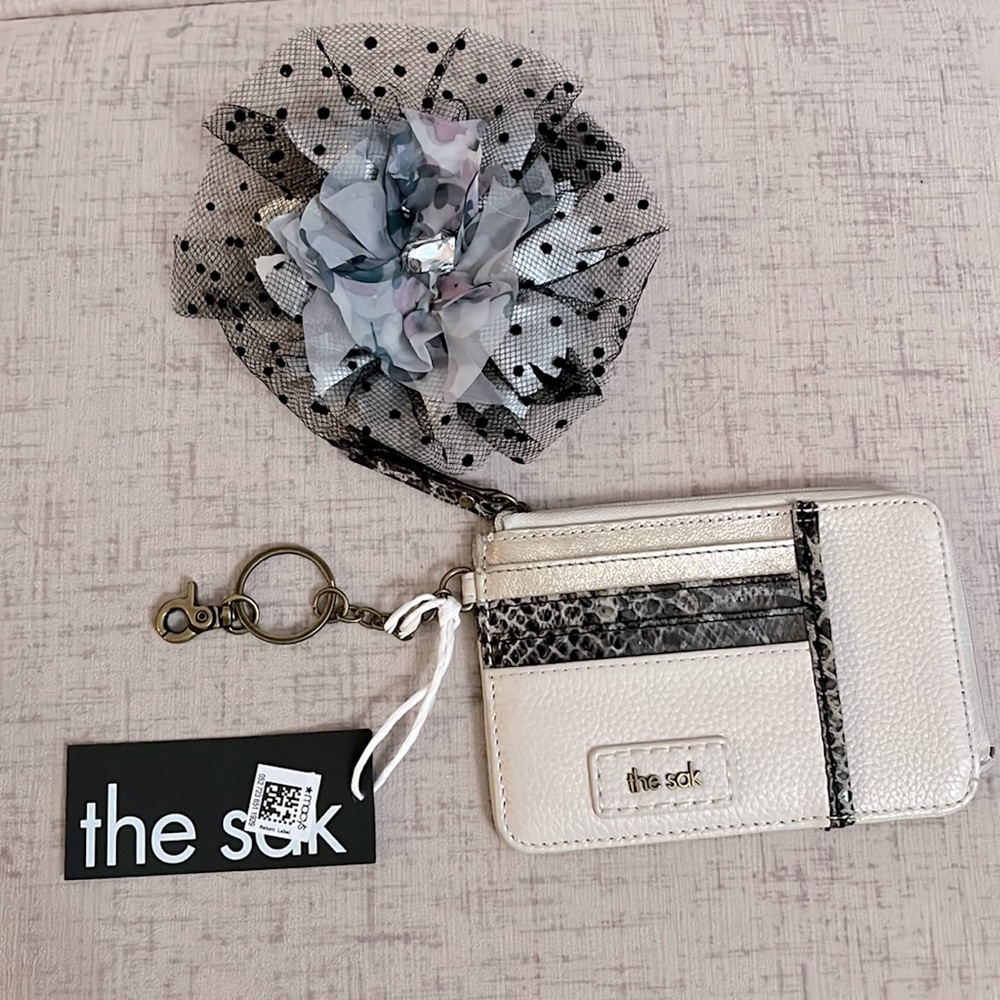 The Sak Women’s Leather Card Wallet Stone Snake Block with Clasp & Key Ring NWT